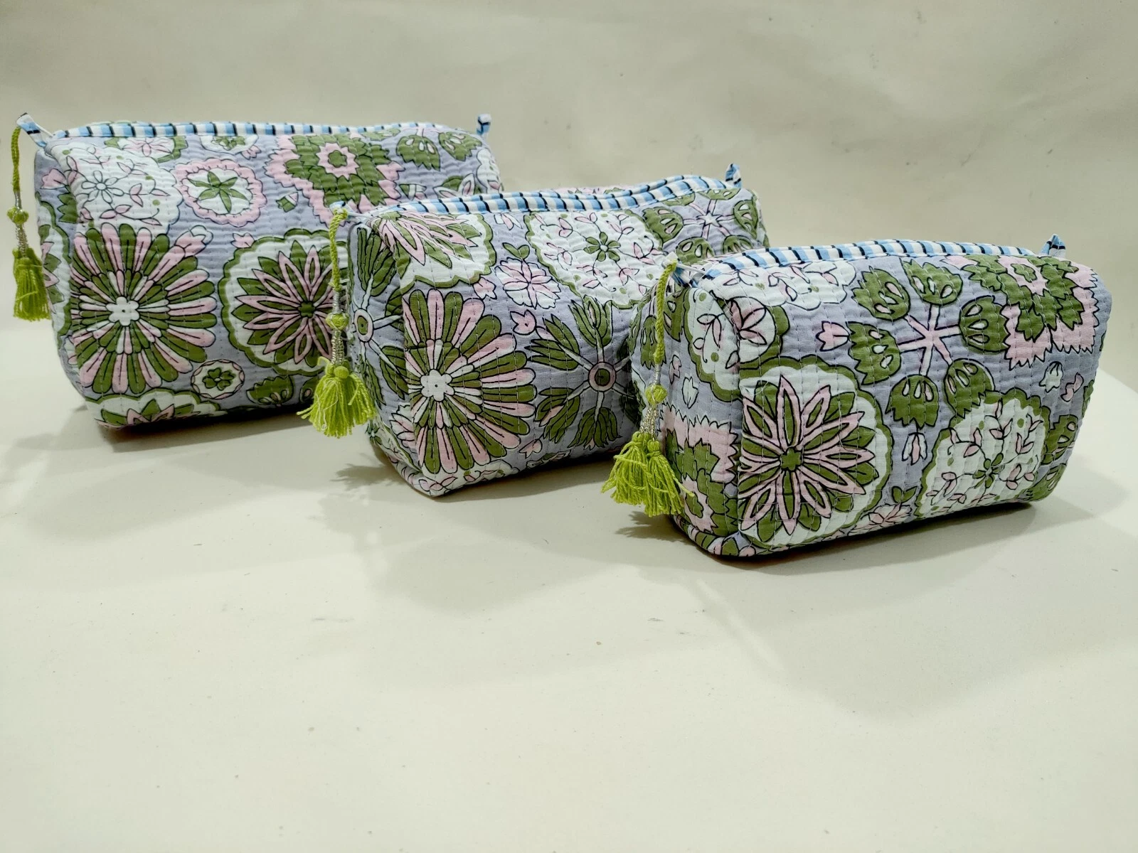 Cotton Quilted Toiletry Purse Cosmetic Storage Bag Of 3 Pc Floral Block Printed