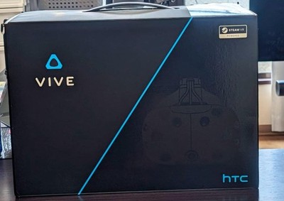 HTC Vive VR Headset Full Set Bundle with Controllers and Base Stations Tested
