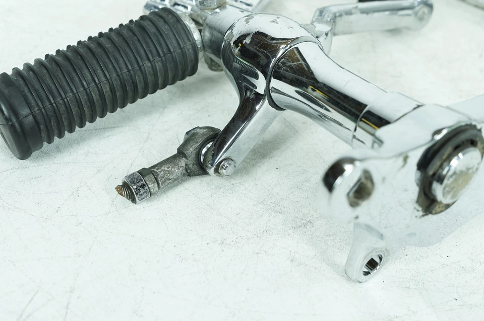 Harley Sportster XL1200 C 1998 personalizada OEM pie izquierdo derecho clavijas de control de freno Foto 4 de 4