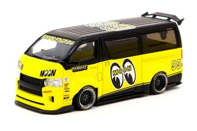 Tarmac Toyota Hiace Widebody Mooneyes Team Van gelb/schwarz 1:43