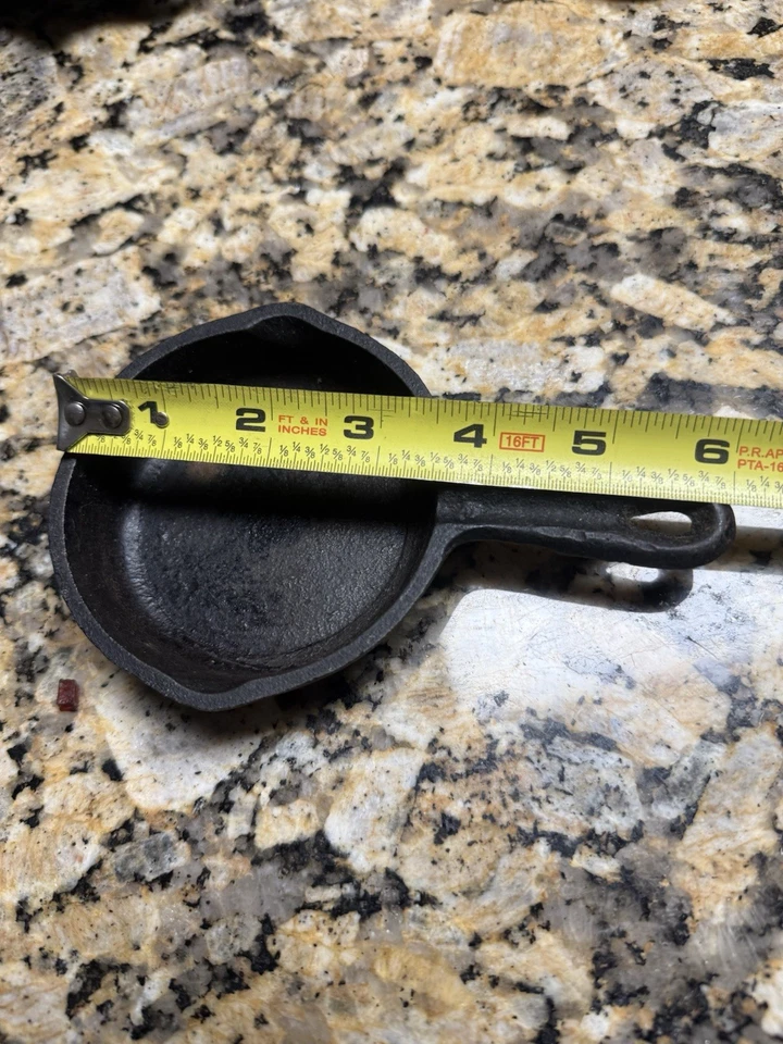 Sartén de juguete Lodge H5MS, cenicero Lodge y un BSR? Lote de 3 ceniceros Foto 3 de 4