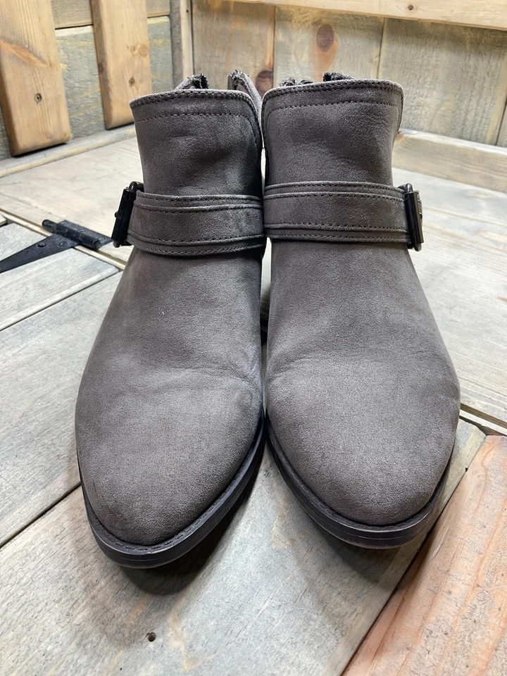 US7 David Aaron Fall Ankle Boots Booties Taupe Brown Back Zip - Image 3 of 4