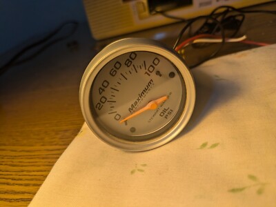 Maximum Performance Engine Oil Pressure Gauge, Stewart Warner, Oil, PSI, Analog
