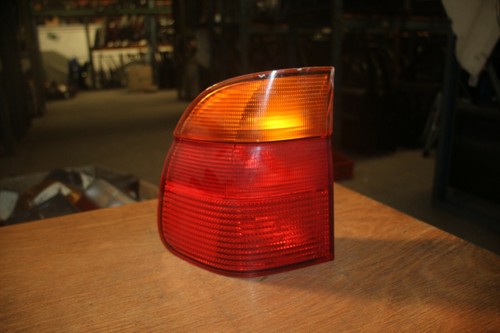 BMW 5ER (E39) 95-04 KOM. *RÜCKLICHT/HECKLEUCHTE* LINKS 06/1999 ROT/GELB