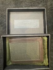 New in Box Filson Outfitter Leather Wallet in Otter Green OG Twill 20187879 USA