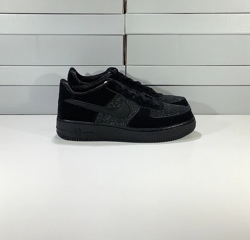 全新 Nike Air Force 1 LV8 (GS) “Black” 849345-002 Youth 尺码 5-7 / 女式 尺码 6.5-8.5 — 第 4/4 张图片