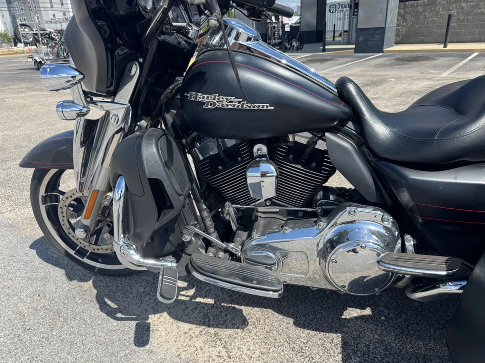 2014 Harley-Davidson Street Glide Special  - Image 4 of 4