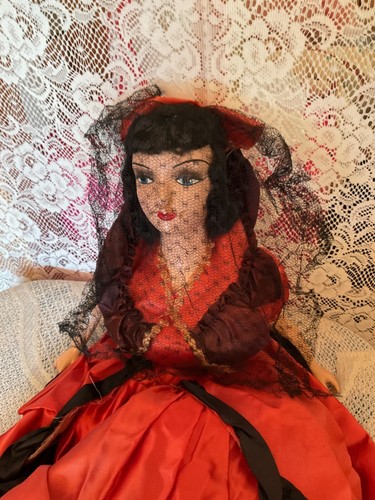 Boudoir Doll Issues but still beautiful - Picture 7 of 8