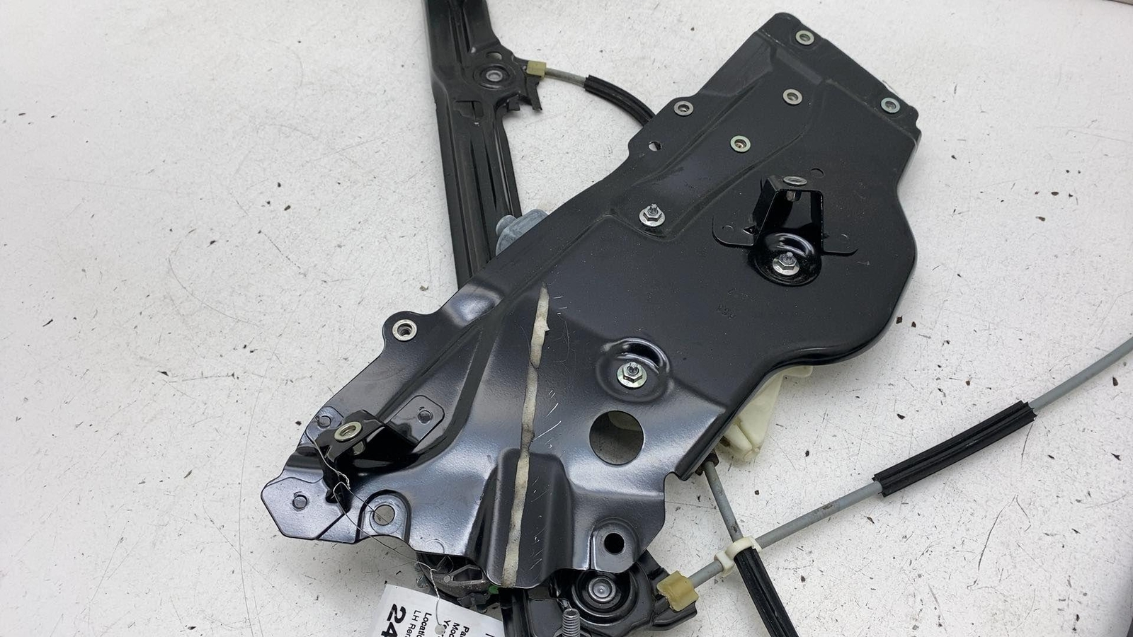 ⭕ 2017-2020 Maserati Levante Rear Left Side Door Window Regulator LH 670104206