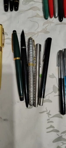LOT OF 53 DIFFERENT FOUNTAIN PENS MOSTLY MADE IN USA image 6