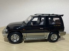 AUTOart 1/18 Mitsubishi Pajero SWB V20 GDI V6 3500 Model Car Used No Box