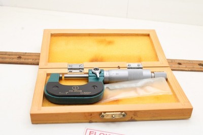 Central Forge Model No. 724 Micrometer 0-1 Inch 0.002 Inch Resolution
