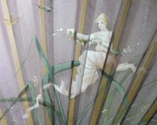 LARGE 19TH C VICTORIAN FAN PAINTED ON SILK