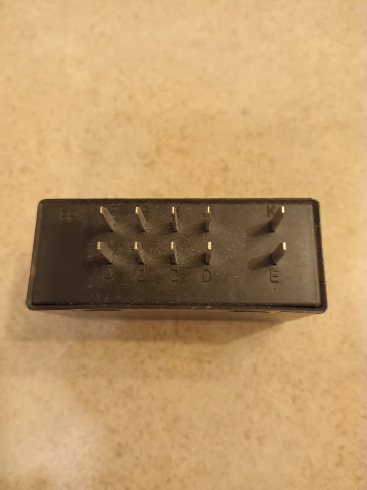 12450284  GM GMC Chevy OEM Flasher Turn Signal Hazard Emergency Trailering Relay - Image 3 of 3