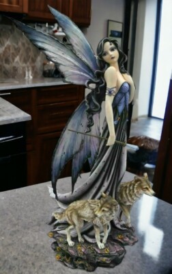 Verzauberte Waldfee & Wölfe Statue Ätherisch Fantasy Figur Gothic Deko
