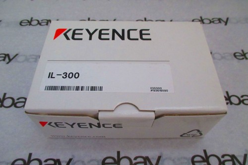 KEYENCE IL-300 Laser Sensor