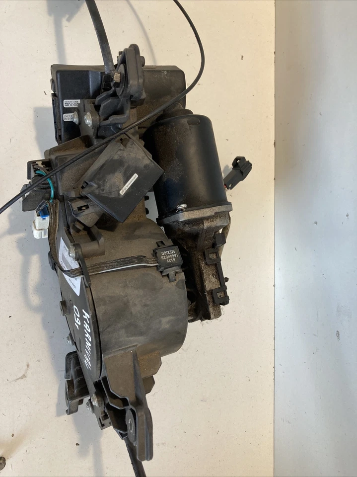 Kia Carnival Sliding Door Motor Rear Right 83480-4D101 Genuine 2.9 Crdi 06-2012 - Image 4 of 4