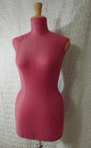 VTG Dress Form L Fabric Covered Red Maroon Rome Italy NO BASE 1969 Bust 39in