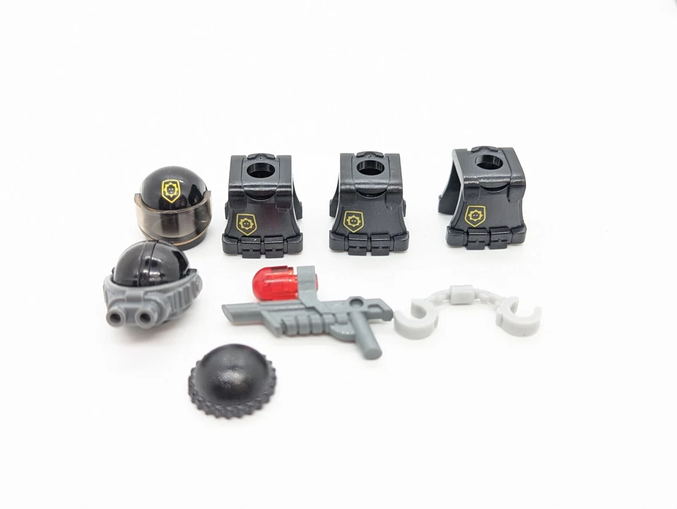 Lot of 3 LEGO Movie Minifigures: Robo SWAT Super Secret Police 70808 (tlm046) - Image 3 of 4