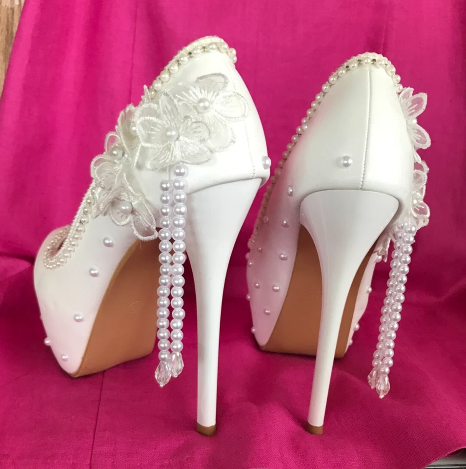 Yiliang Meigi Bride Shoes With Faux Pearls and Silver Embellishments!!  8.5/39!! - Image 3 of 4