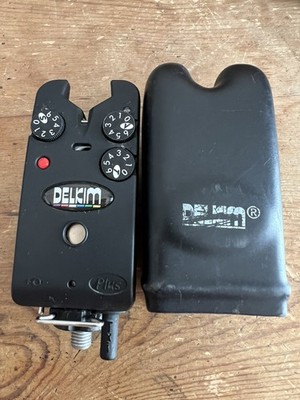 Delkim Txi Plus rot mit Snag Back (ohne Ohren) d-lok Akku und Softcase sehr guter Zustand
