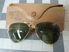 Vintage Ray-Ban Aviator Classic Sun Glasses Arista Gold G-15 Green Lens and Case