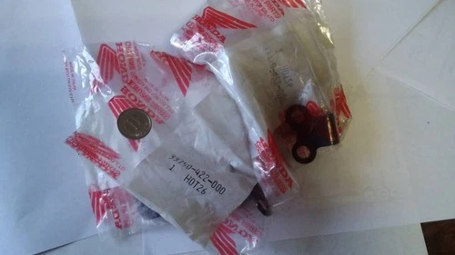 Genuine HONDA CBX1000 Reflector Stay 33750-422-000 NOS
