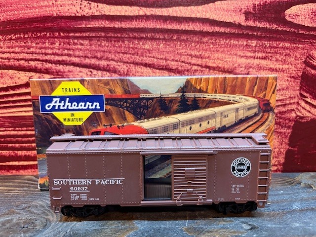 Athearn HO Scale 40’ AAR Box Car - Steam Southern Pacific #60937