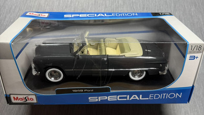 1949 Ford Convertible 1:18 Scale Diecast Model Grey Color Special Edition Maisto