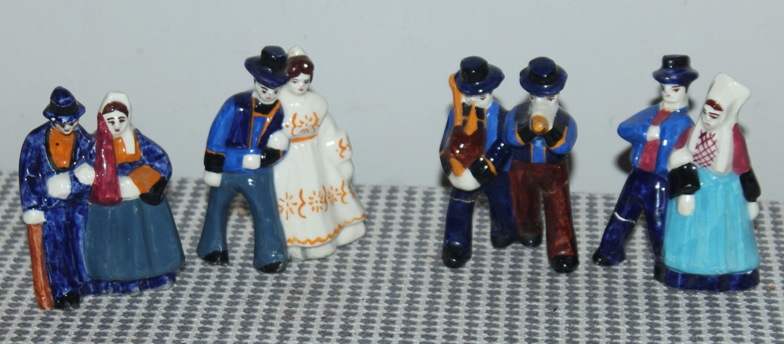 Picture 1 of 8