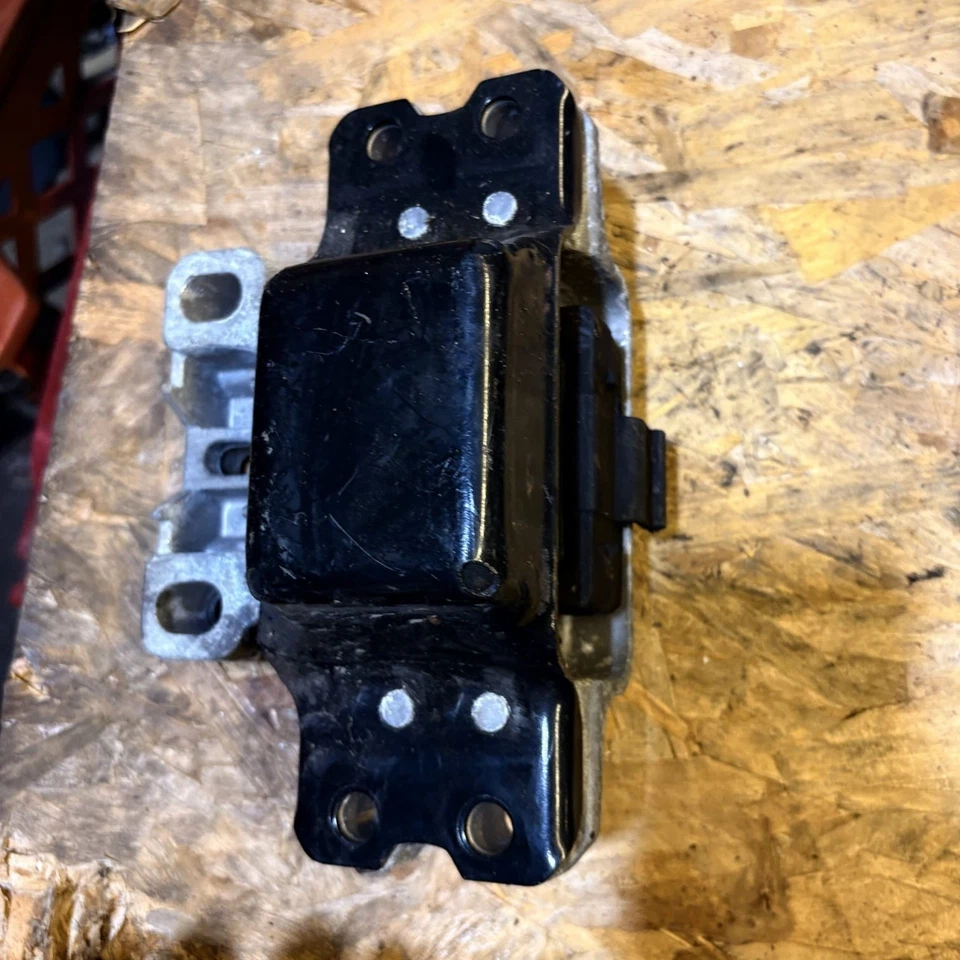 2009Passenger Front Engine Mount Audi A3 VW Golf 1K 5K Caddy Replaces 1K0199555M - Image 3 of 4