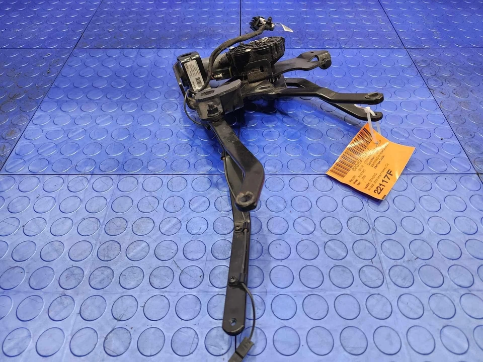 Двигатель подъемный верхний для кабриолета Smart Fortwo 2008-2015 годов выпуска в сборе от оригинального производителя 4518200142 - Изображение 3 из 4