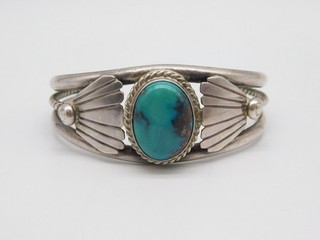 NATIVE AMERICAN STERLING SILVER TURQUOISE STONE BEADED CUFF BRACELET