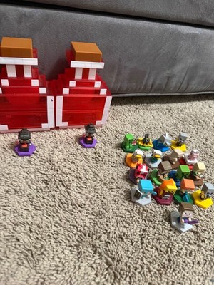 MINECRAFT EARTH Boost Mini Lot of  19 Total Figured And 2 Potion Storage