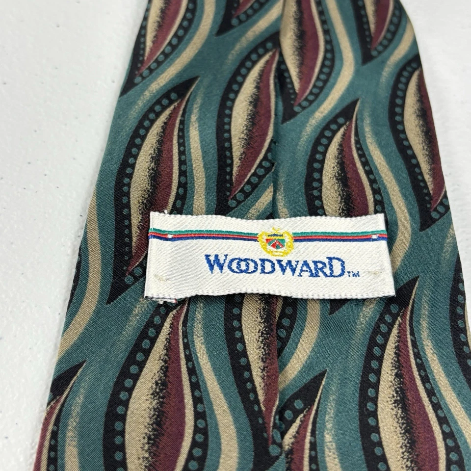 De Colección Woodward Retro Abstracto Verde Rojo Hoja Sombreada Vainas AOP Hecho en Costa Rica 57 Foto 3 de 4