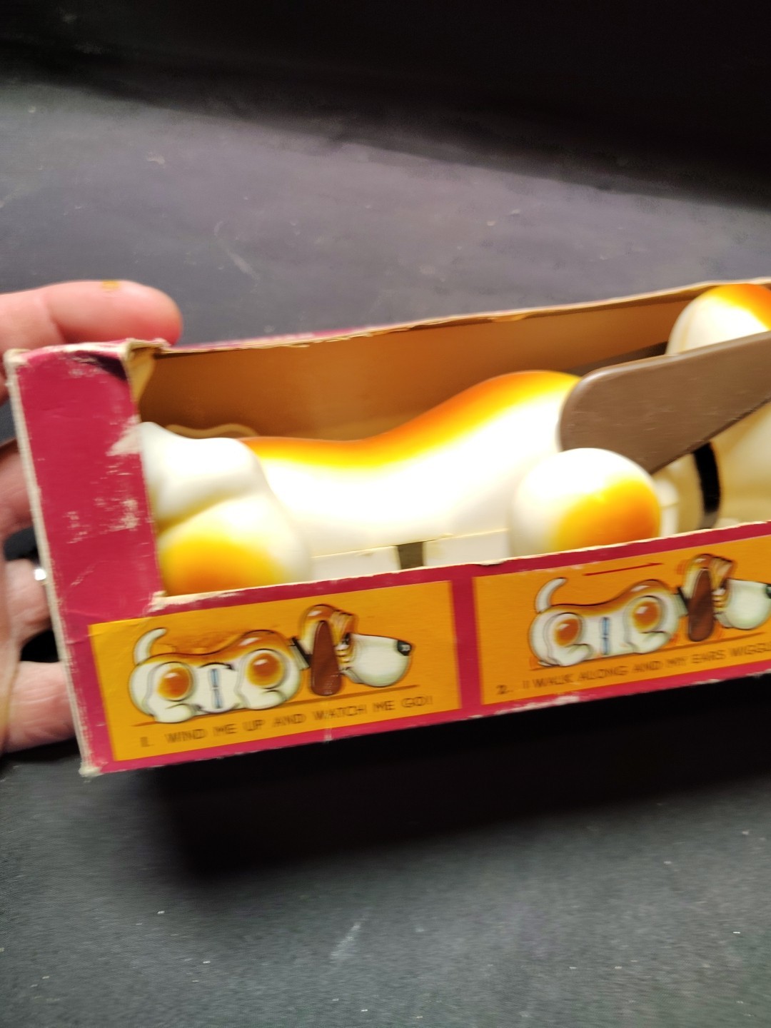 VINTAGE Cragstan Wind Up PETER POOCH Toy Dog 1570-6 HONG KONG Vanda