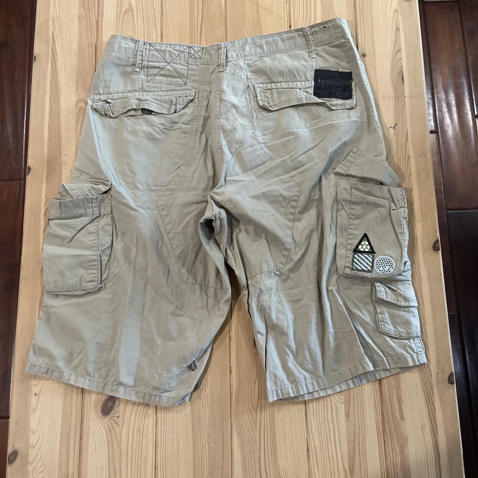 Y2K VTG VOLCOM Scout Military Style Cargo SHORTS mens 33” Khaki Patches - Image 2 of 4