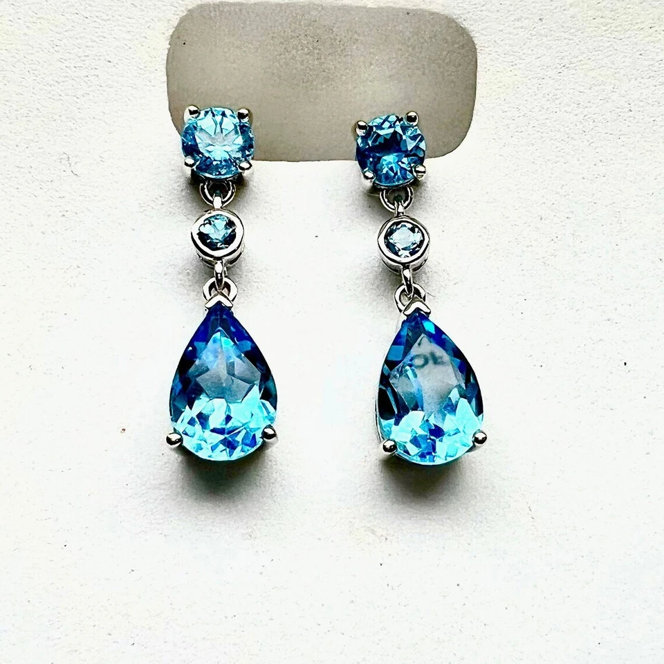 Pendientes colgantes/de plata de ley 925 simulados de topacio azul Londres corte pera de 5 quilates Foto 3 de 4