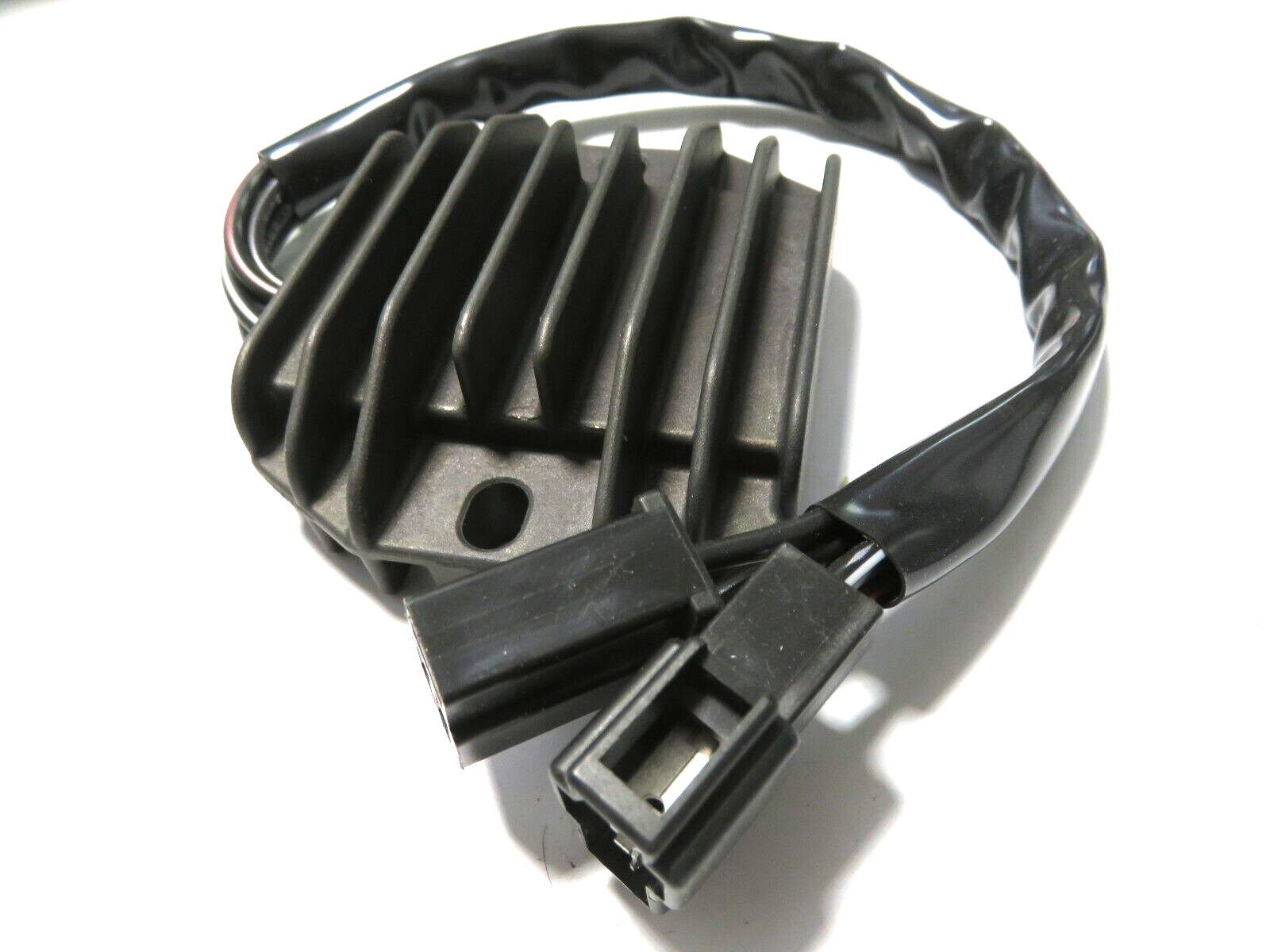 OEM Suzuki Gs500 GS 500 Regulator Rectifier 32800-01d00 Fits 