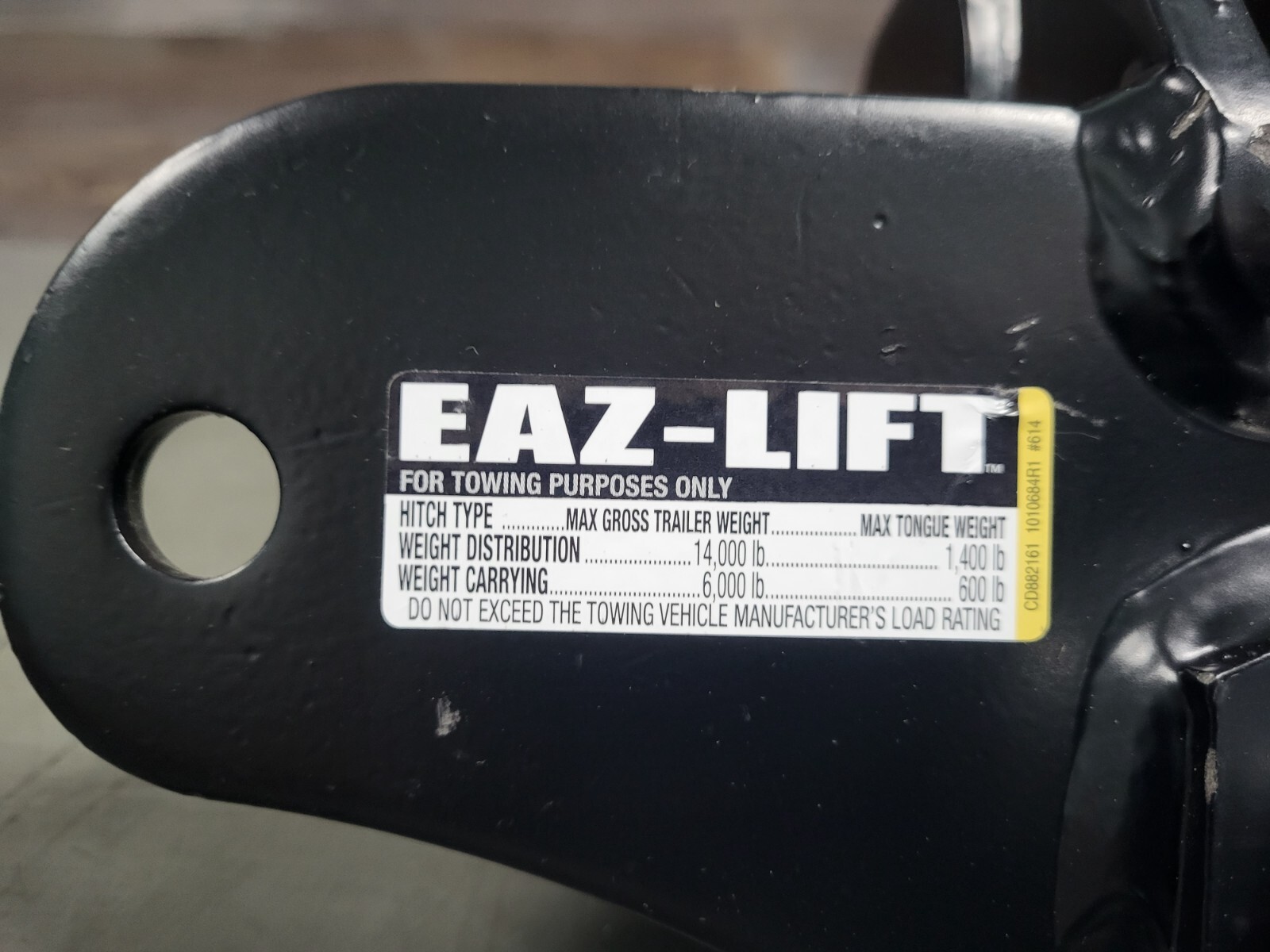 Camco EAZLift Elite 1,200lb RV Weight Distribution Hitch Adjustable