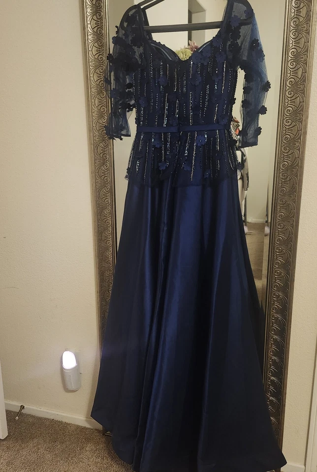 Vestido largo formal Terani Couture 1921M0746D en azul marino talla 2 nuevo sin etiquetas Foto 4 de 4