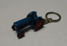 TRACTOR KEYRING : FORDSON POWER MAJOR BY UNIVERSAL HOBBIES
