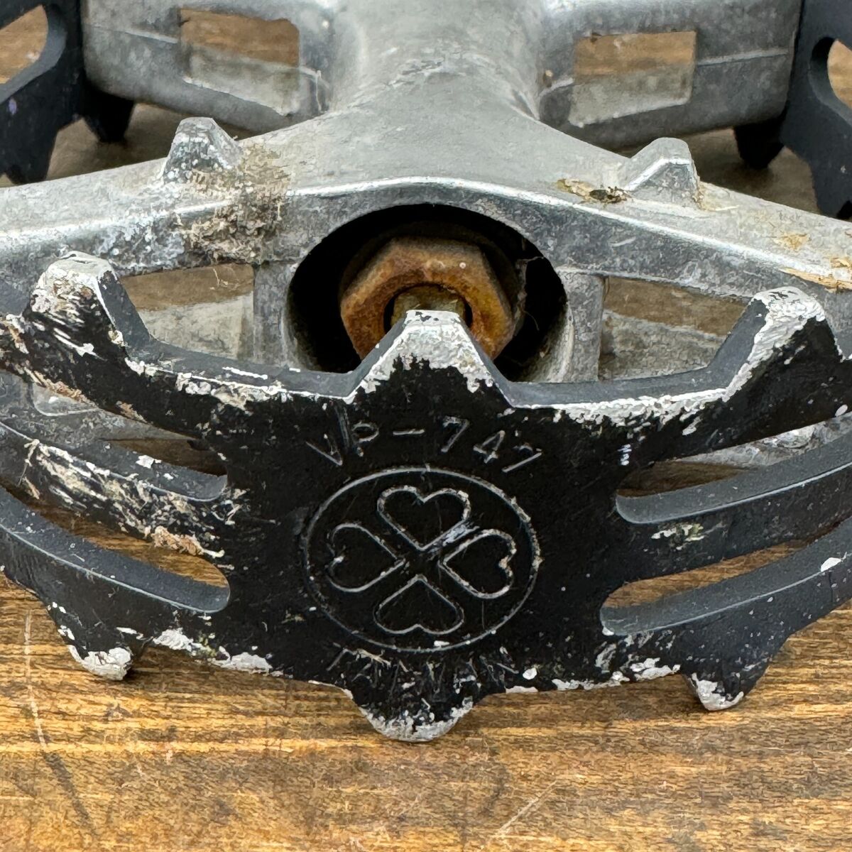 s-l1200.jpg s-l1200.jpg