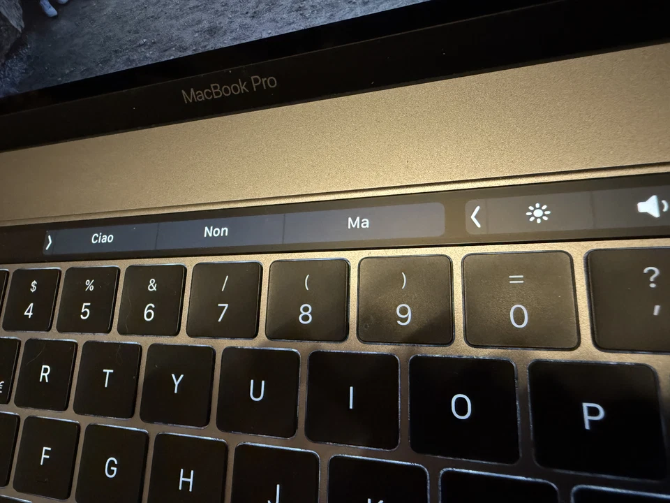 Apple MacBook Pro 15" 2019 · i9 · 16GB · 1TB, foto 4 di 5