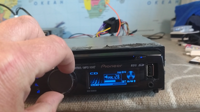 Pioneer DEH 8300SD Car Stereo Mobile Media Station Fully Working