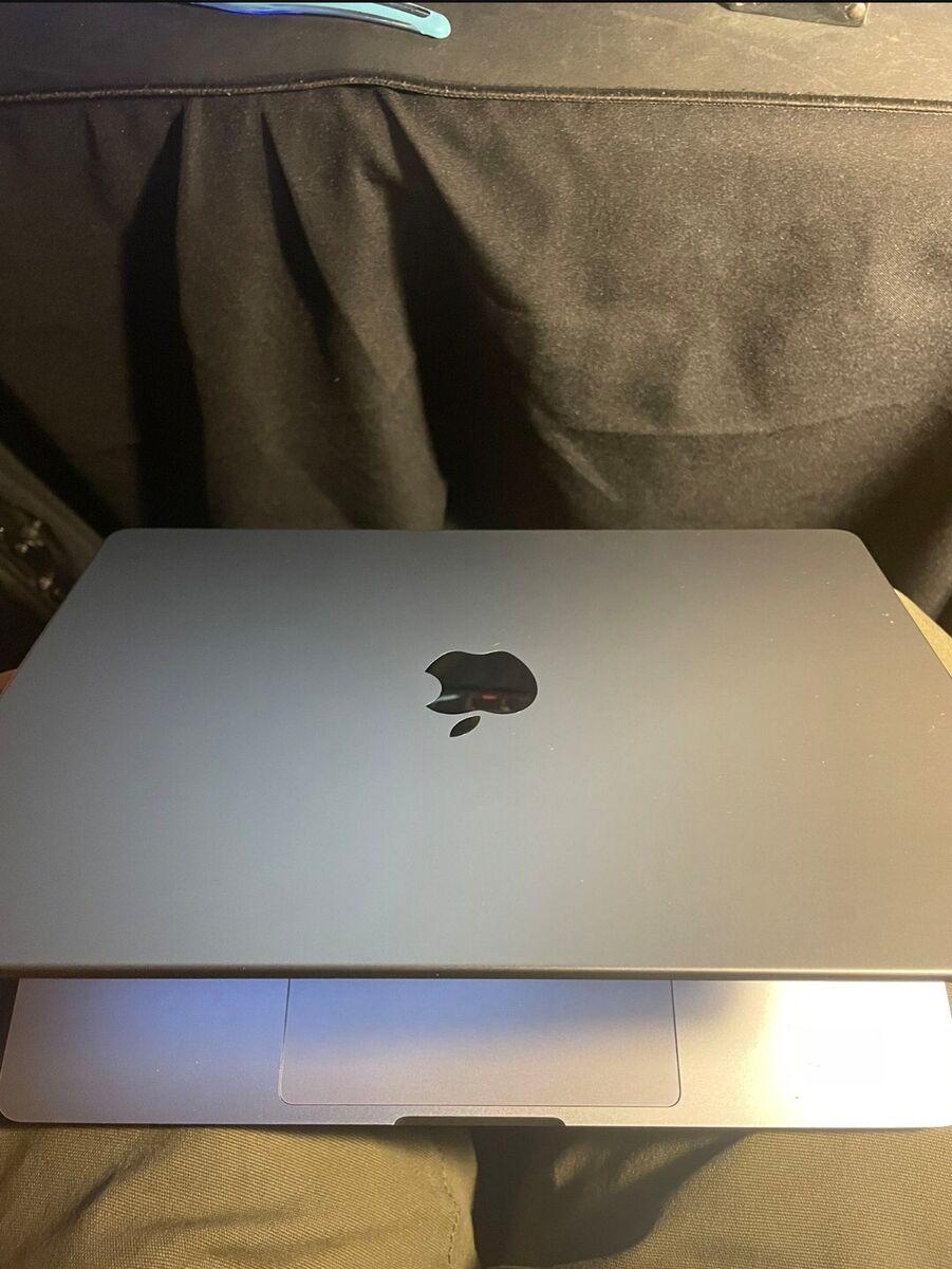 Apple MacBook Pro 14 Apple MacBook Pro 14