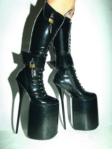 size 12 platform boots