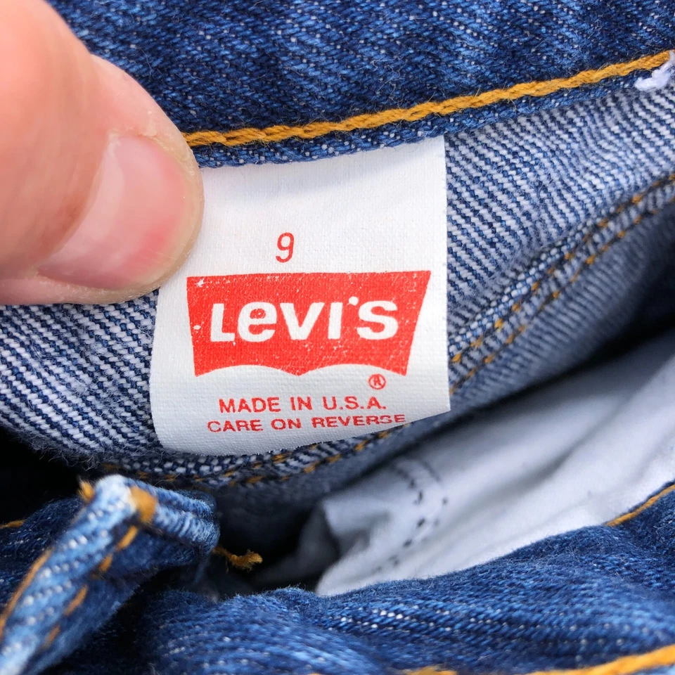 Vintage Levi's 557 Women's High Rise Jeans Size 9 (25x30) Hemmed Made in USA - Image 4 of 4