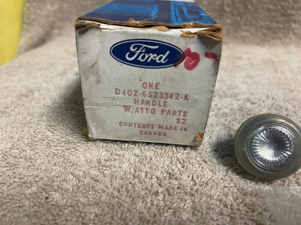 FORD D4OZ-6523342-A 1974-76 GRAN TORINO BRONCO CROMO MANIVELA VENTANA MANIVELA Foto 2 de 4