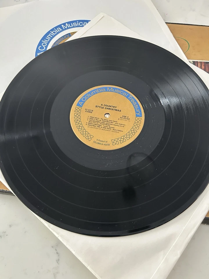 A Country Style Christmas 3 Records Box Set 12" Vinyl LP 3V 8040 Various Artists - Image 4 of 4